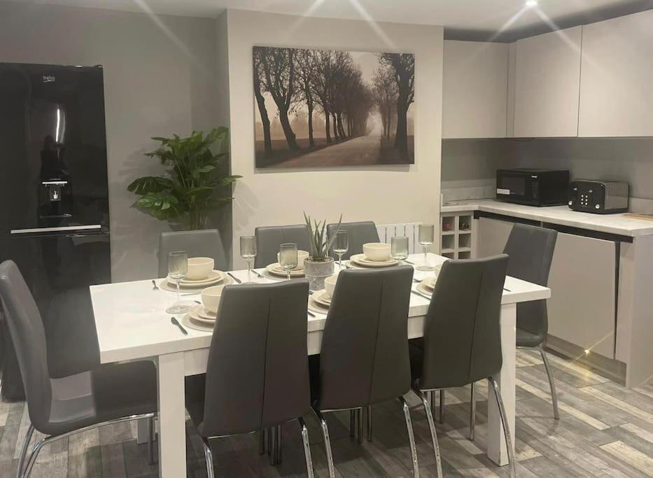 Rivendell Modern 2 Bedroom Apartment In St Peters Village Sleeps 6 Broadstairs Exterior foto